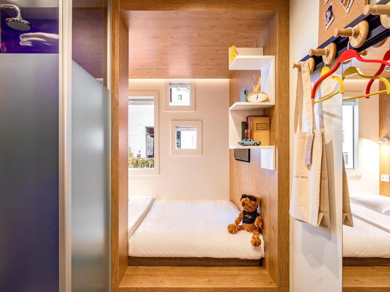 Bunk Hotel Amsterdam image