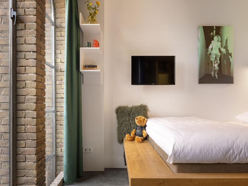 Bunk Hotel Amsterdam image