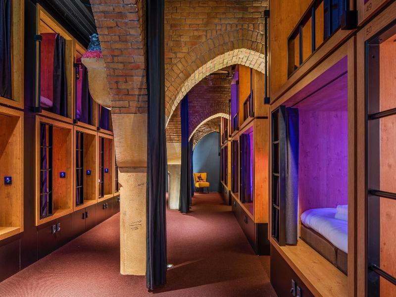 Bunk Hotel Amsterdam image