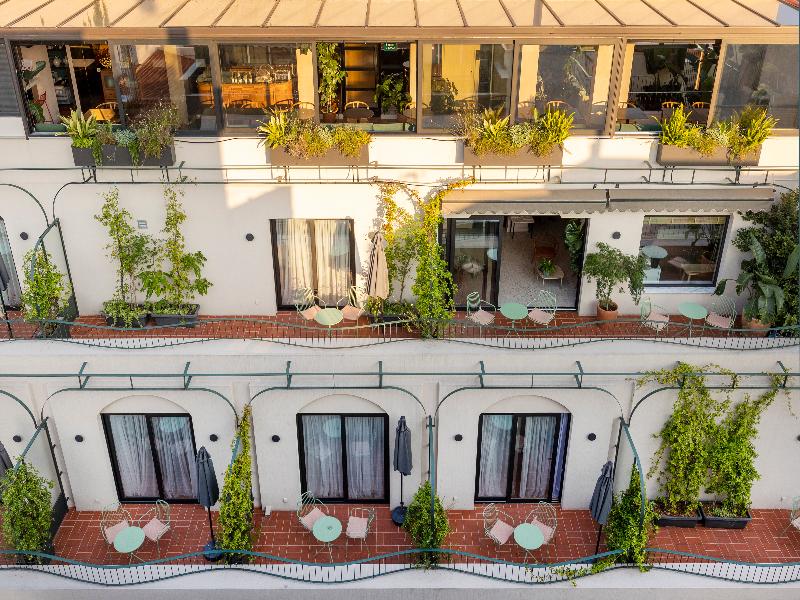 L'avventura Athens image