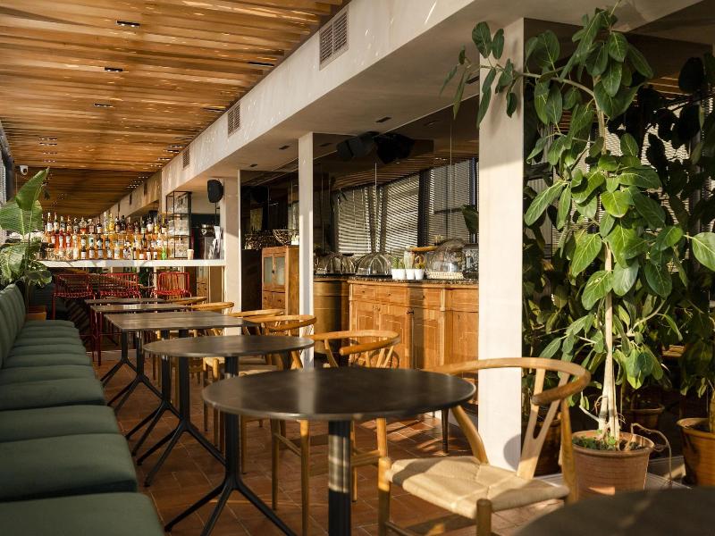 L'avventura Athens image