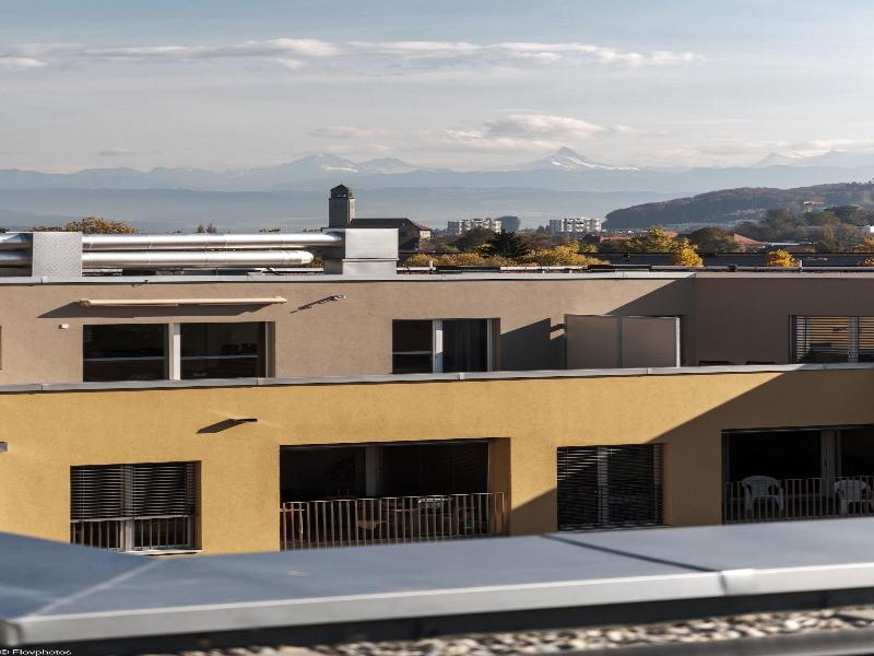Los Lorentes Residences image