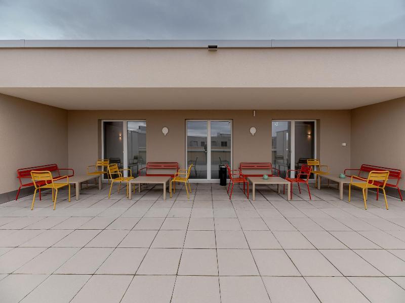 Los Lorentes Residences image