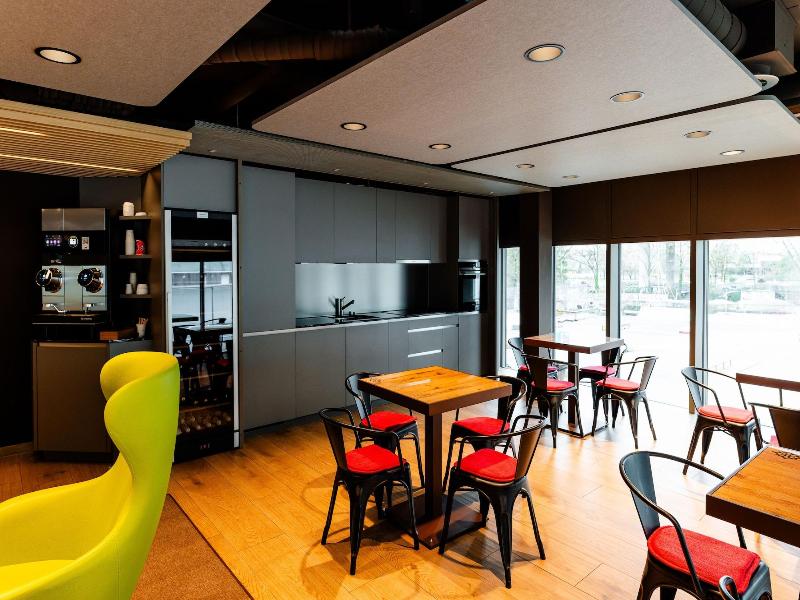 Los Lorentes Residences image