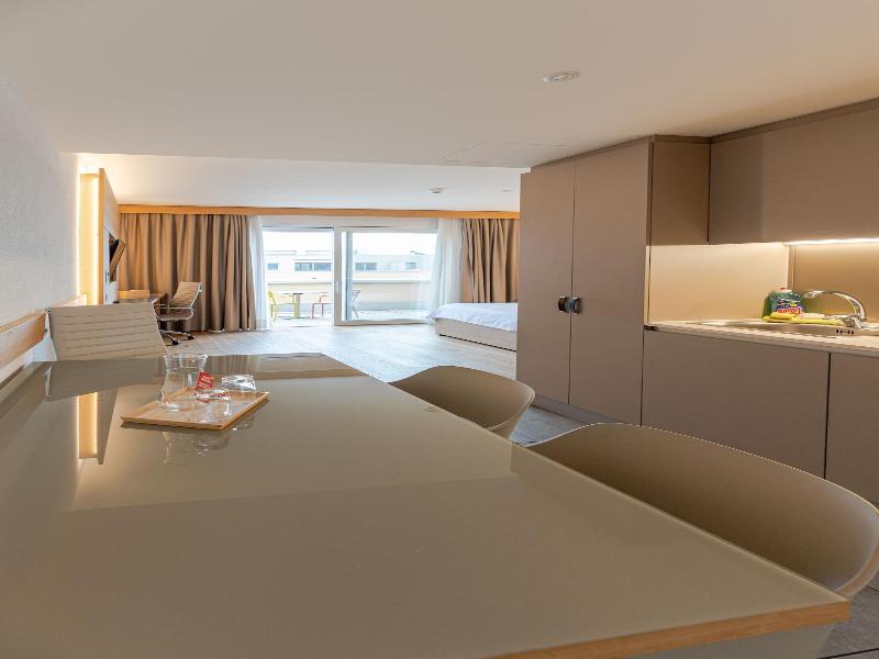 Los Lorentes Residences image