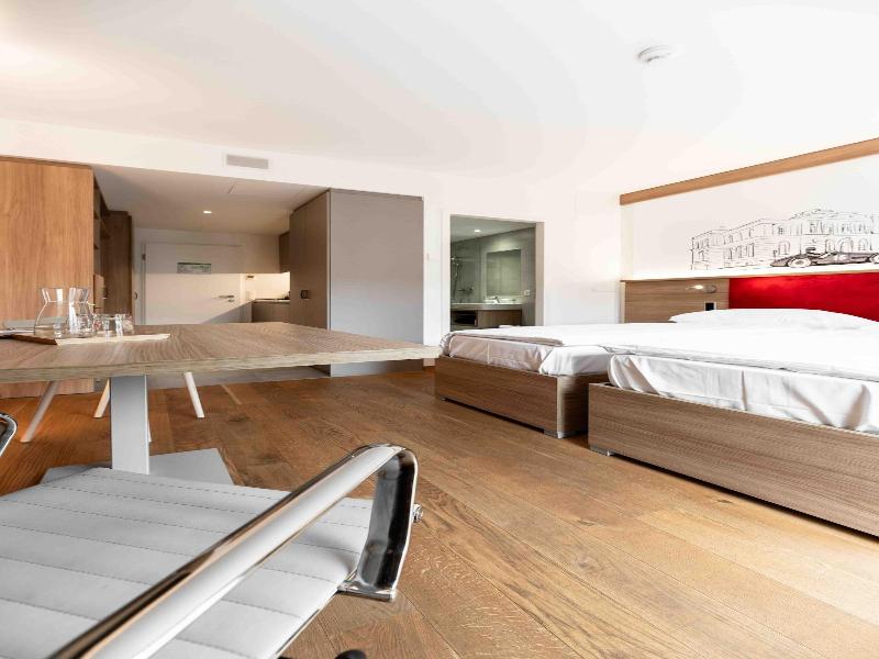 Los Lorentes Residences image