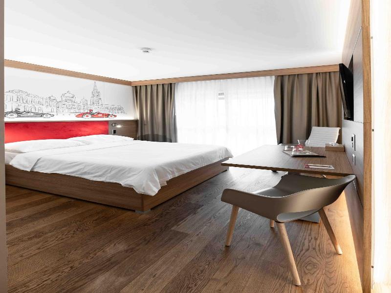 Los Lorentes Residences image