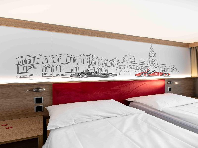 Los Lorentes Residences image