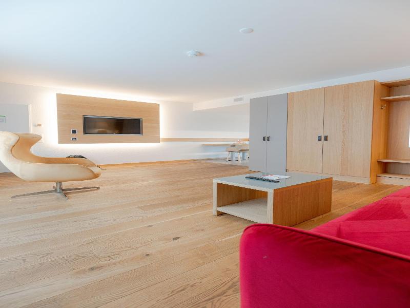 Los Lorentes Residences image