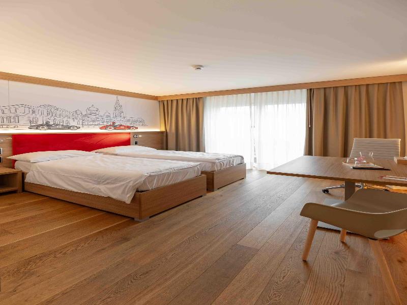Los Lorentes Residences image