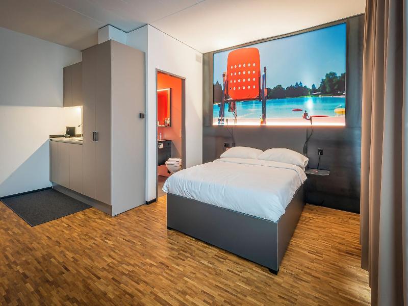 Los Lorentes Residences image