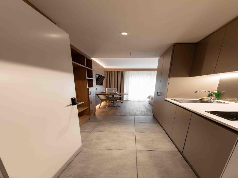 Los Lorentes Residences image