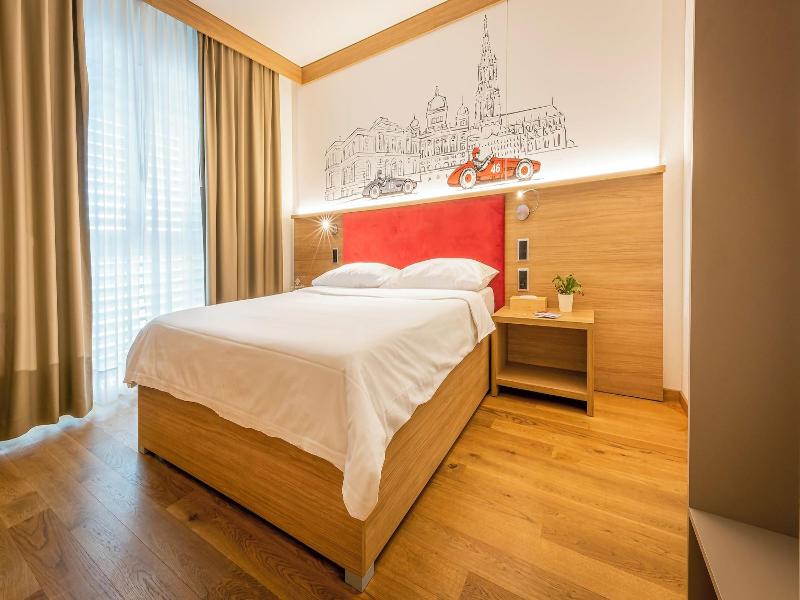 Los Lorentes Residences image