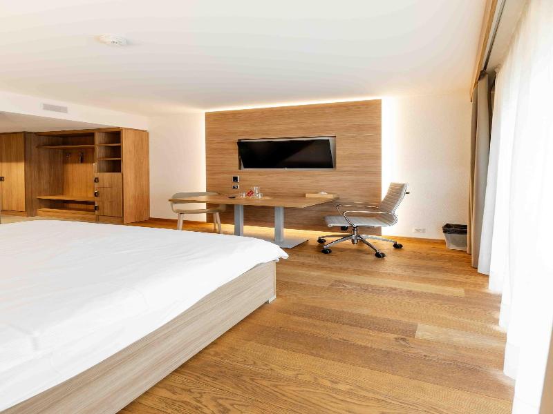 Los Lorentes Residences image