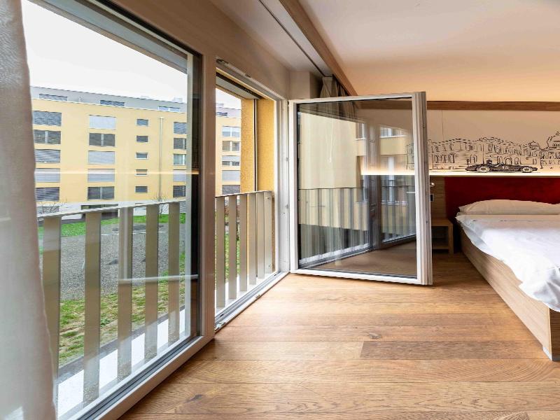 Los Lorentes Residences image