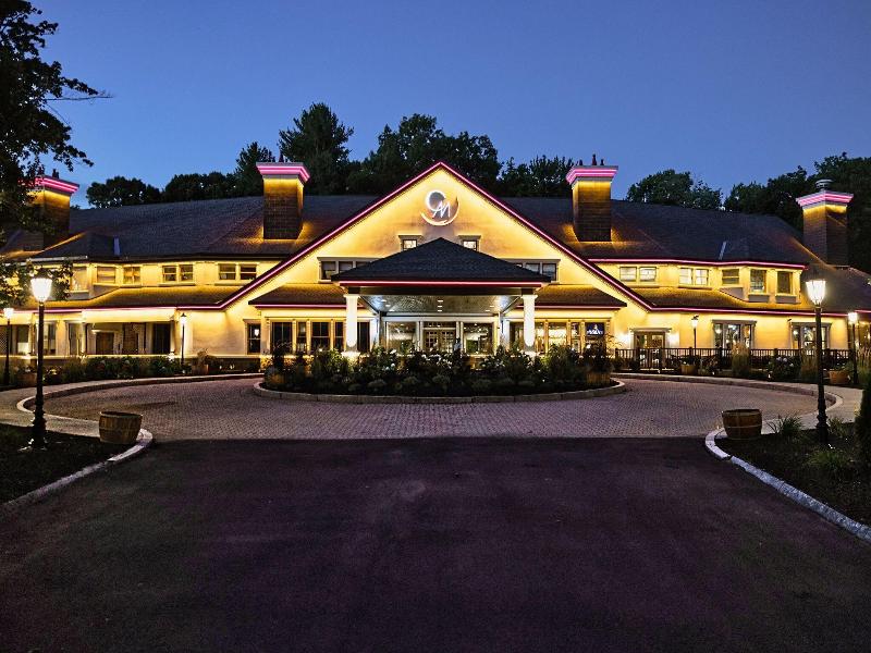 Chateau Merrimack Resort & Spa image