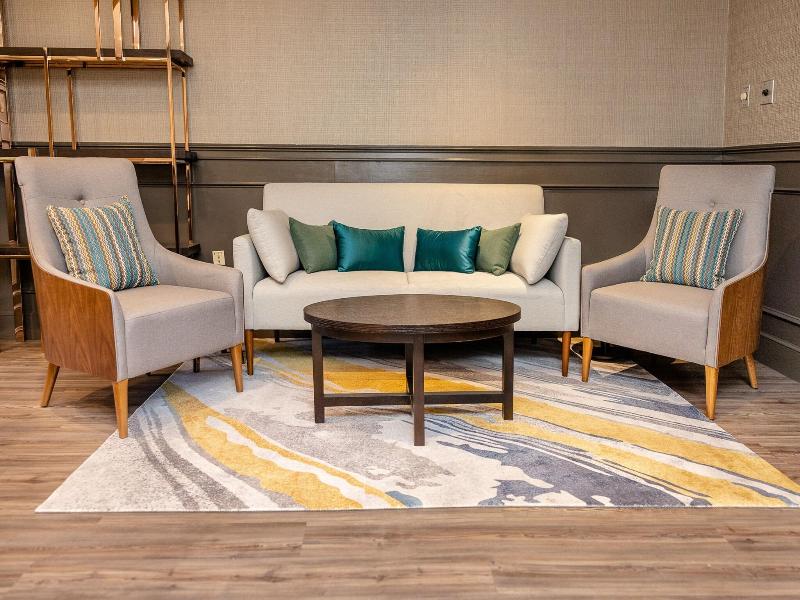 Chateau Merrimack Resort & Spa image