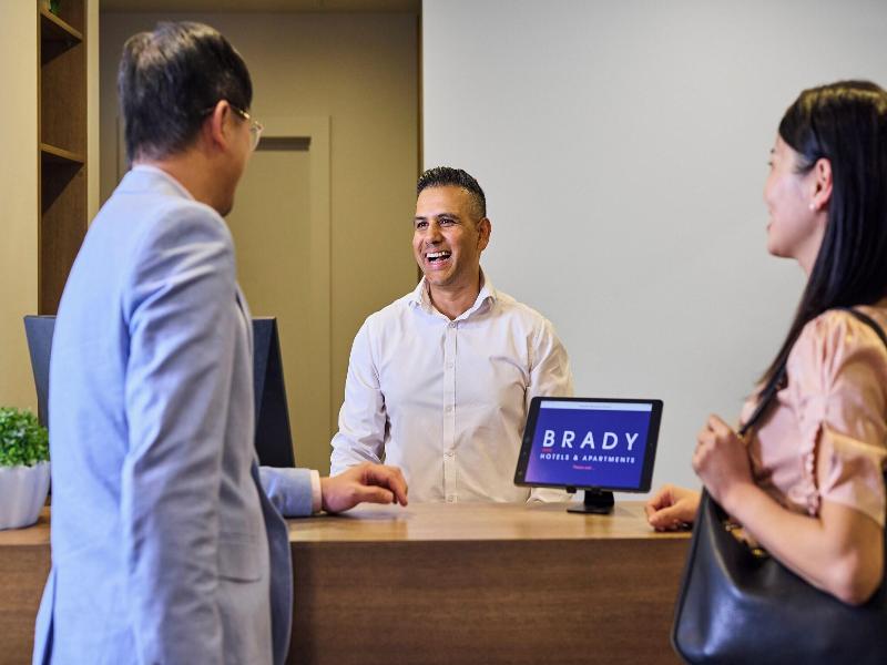 Brady Apartment Hotel Hardware Lane image