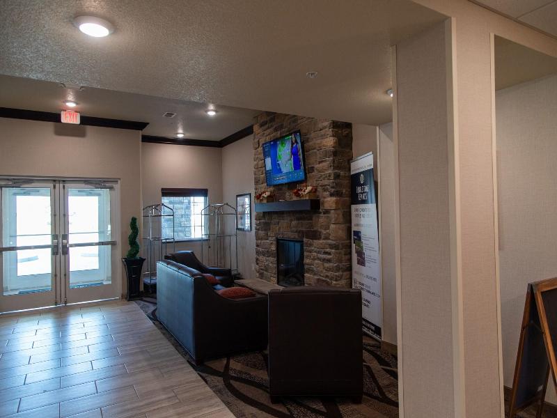 Cobblestone Inn & Suites - Springfield