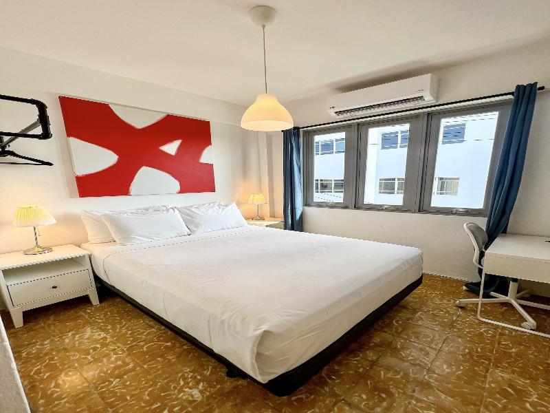 Urbana Hotel image
