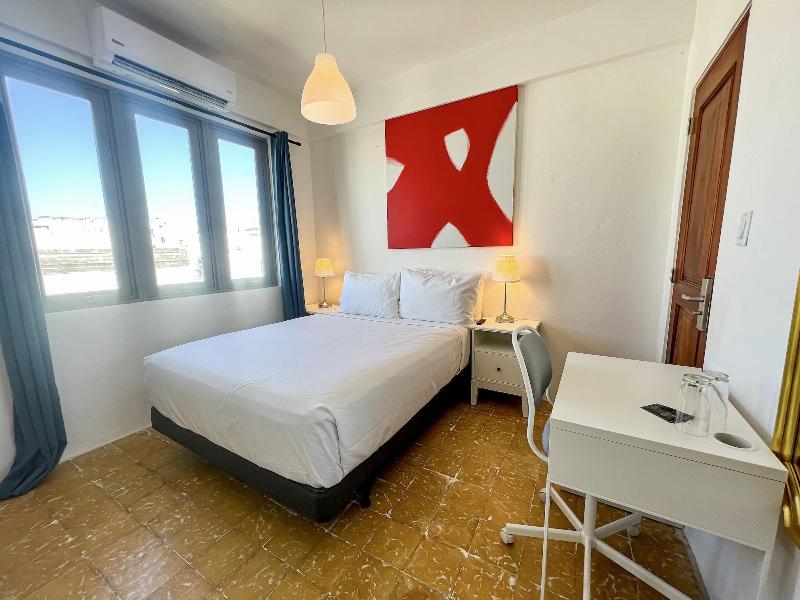 Urbana Hotel image