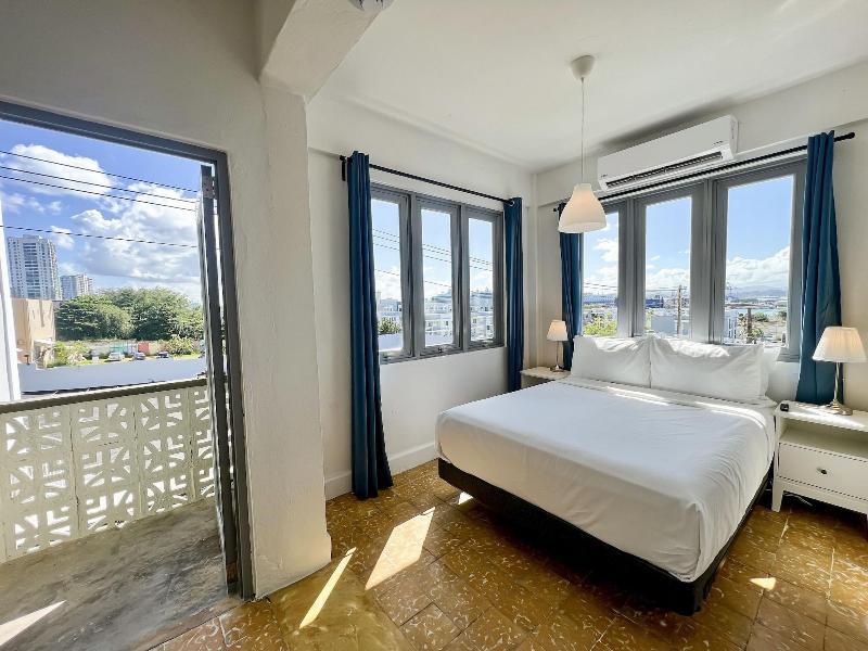 Urbana Hotel image