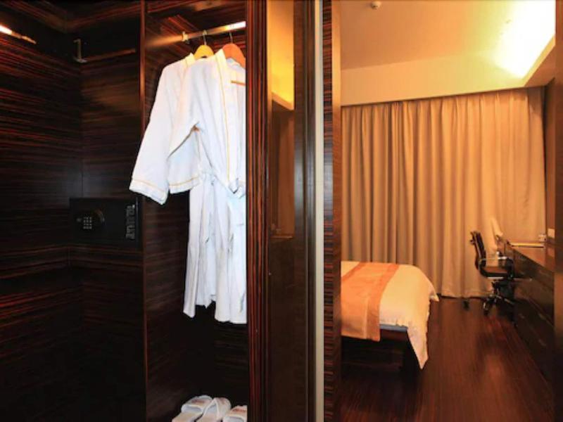 Guangzhou Heefun Apartment - Poly World Trading  image