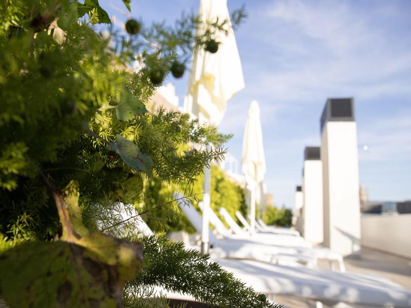 Nqn Aparts & Suites Sevilla image