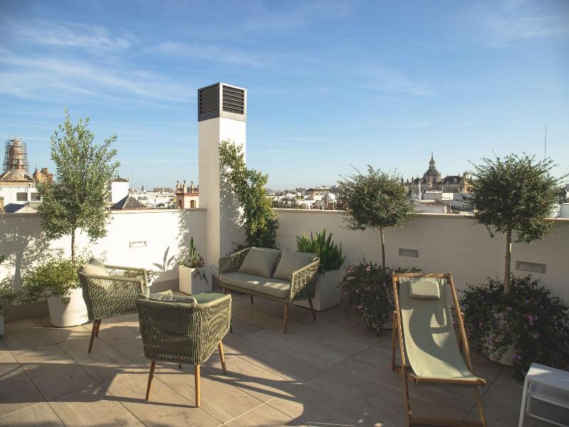Nqn Aparts & Suites Sevilla image