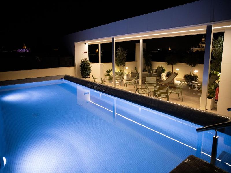 Nqn Aparts & Suites Sevilla image
