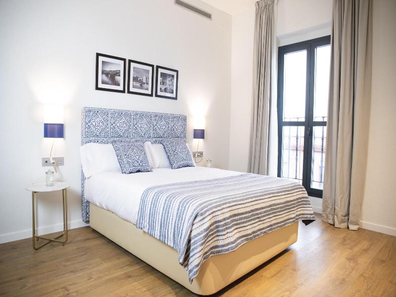Nqn Aparts & Suites Sevilla image