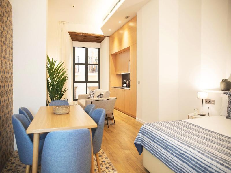 Nqn Aparts & Suites Sevilla image