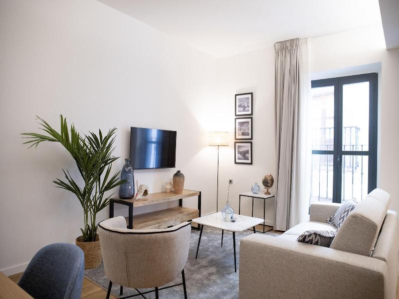 Nqn Aparts & Suites Sevilla image