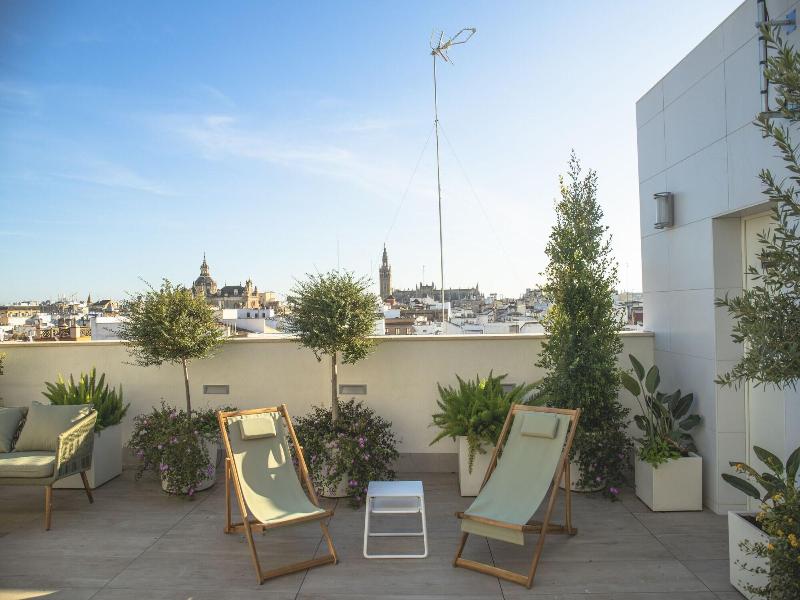 Nqn Aparts & Suites Sevilla image
