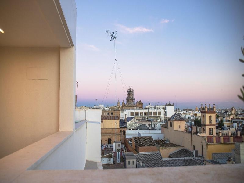 Nqn Aparts & Suites Sevilla image