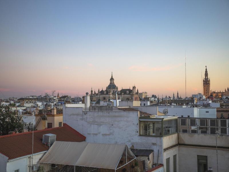 Nqn Aparts & Suites Sevilla image