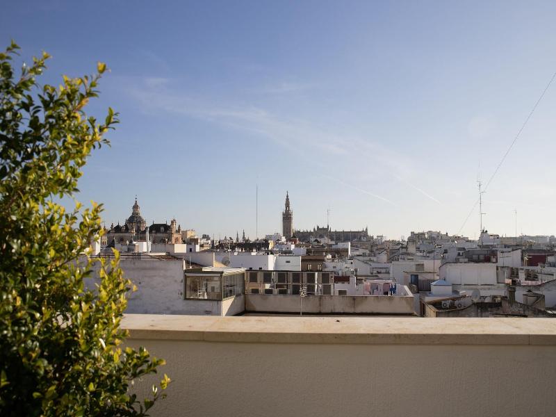 Nqn Aparts & Suites Sevilla image