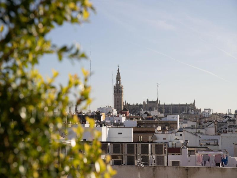 Nqn Aparts & Suites Sevilla image
