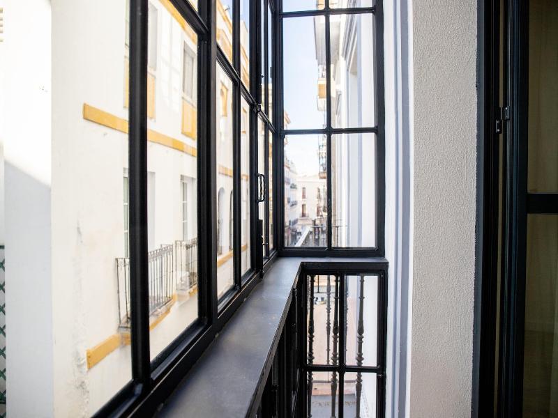 Nqn Aparts & Suites Sevilla image
