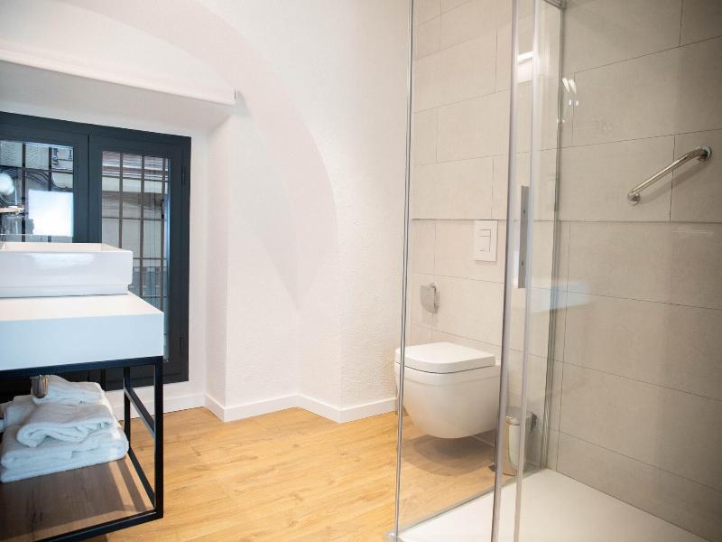 Nqn Aparts & Suites Sevilla image