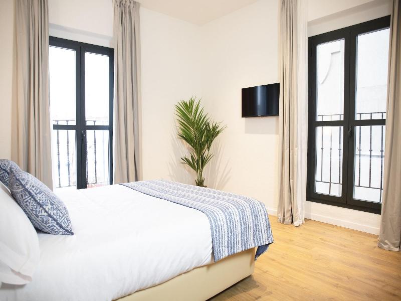 Nqn Aparts & Suites Sevilla image