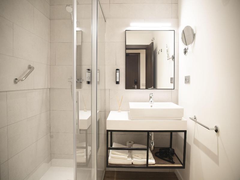 Nqn Aparts & Suites Sevilla image