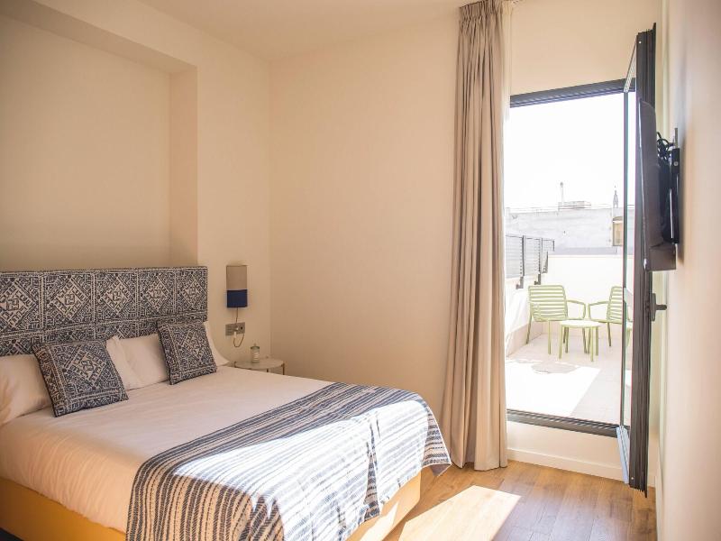 Nqn Aparts & Suites Sevilla image