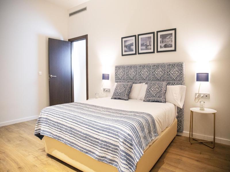 Nqn Aparts & Suites Sevilla image