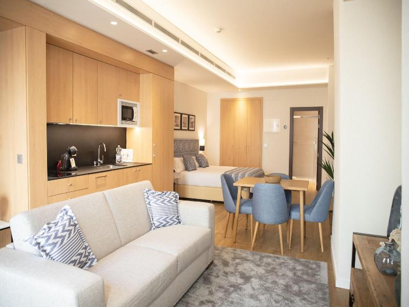 Nqn Aparts & Suites Sevilla image