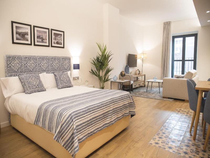 Nqn Aparts & Suites Sevilla image