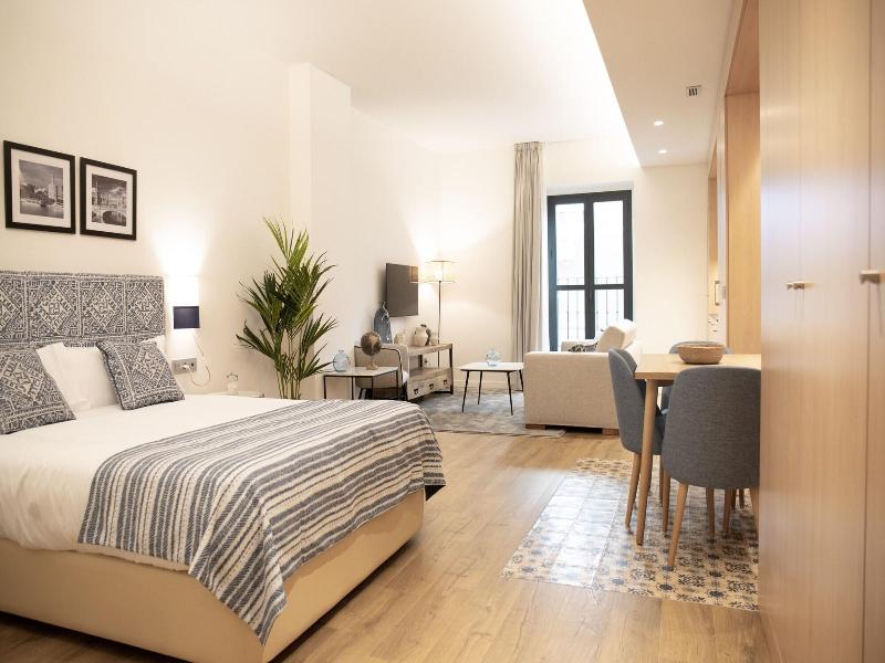 Nqn Aparts & Suites Sevilla image