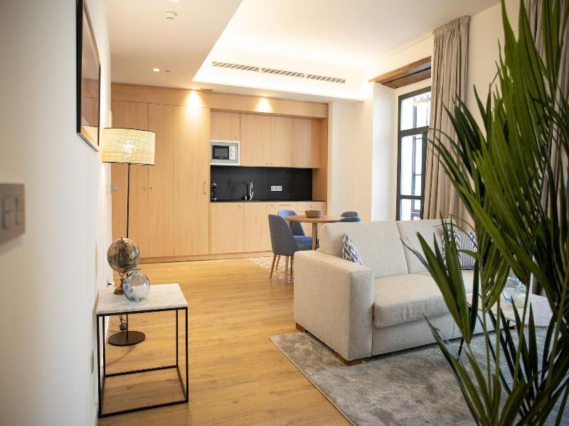 Nqn Aparts & Suites Sevilla image