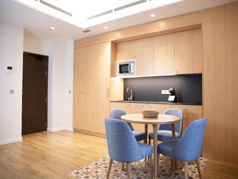 Nqn Aparts & Suites Sevilla image