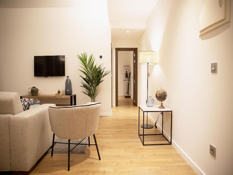 Nqn Aparts & Suites Sevilla image